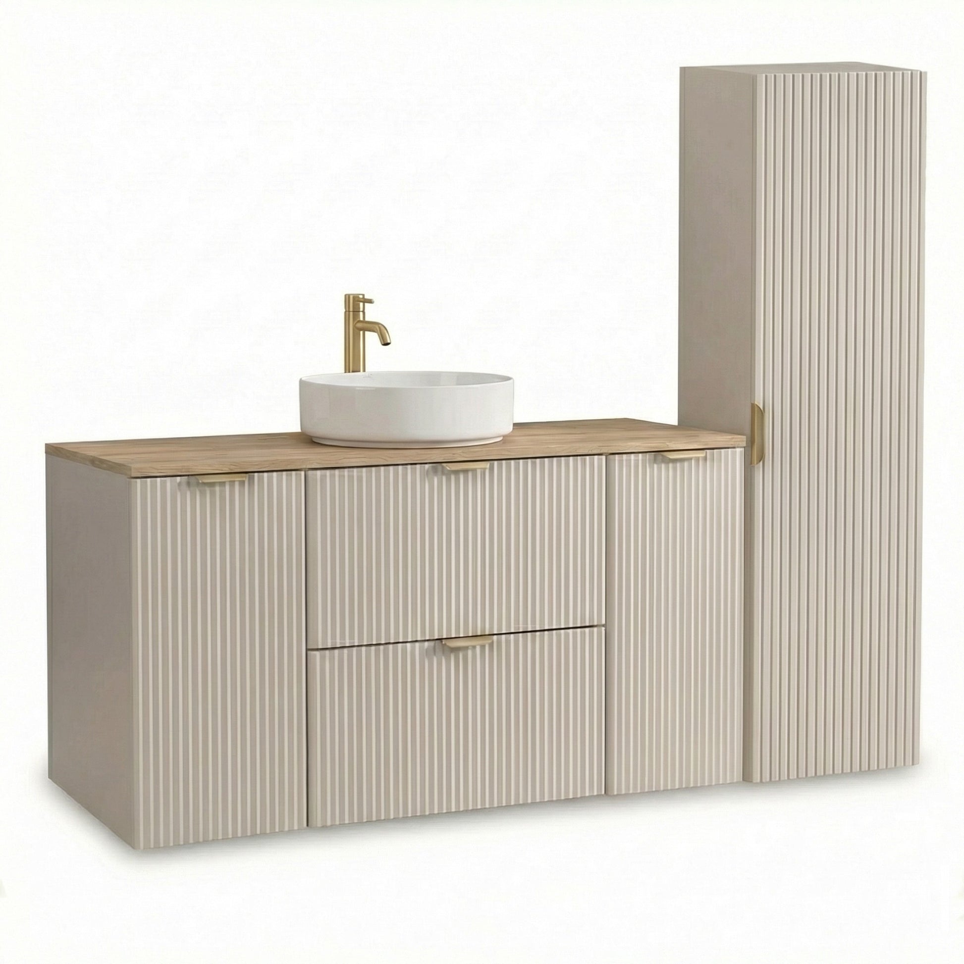 Badezimmer-Möbelset Kaschmir mit 120 cm Waschtischunterschrank, Walnussplatte und geriffelten Fronten sowie passendem Hochschrank im modernen Design.