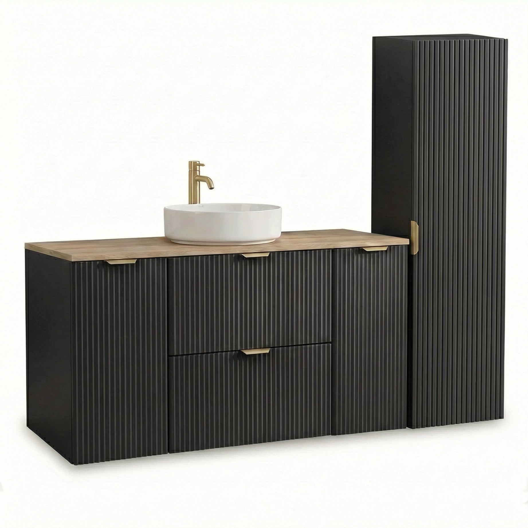 Schwarzes Badezimmer-Möbelset mit 120 cm Waschtischunterschrank, Walnussplatte und geriffelten Fronten sowie passendem Hochschrank im modernen Design.
