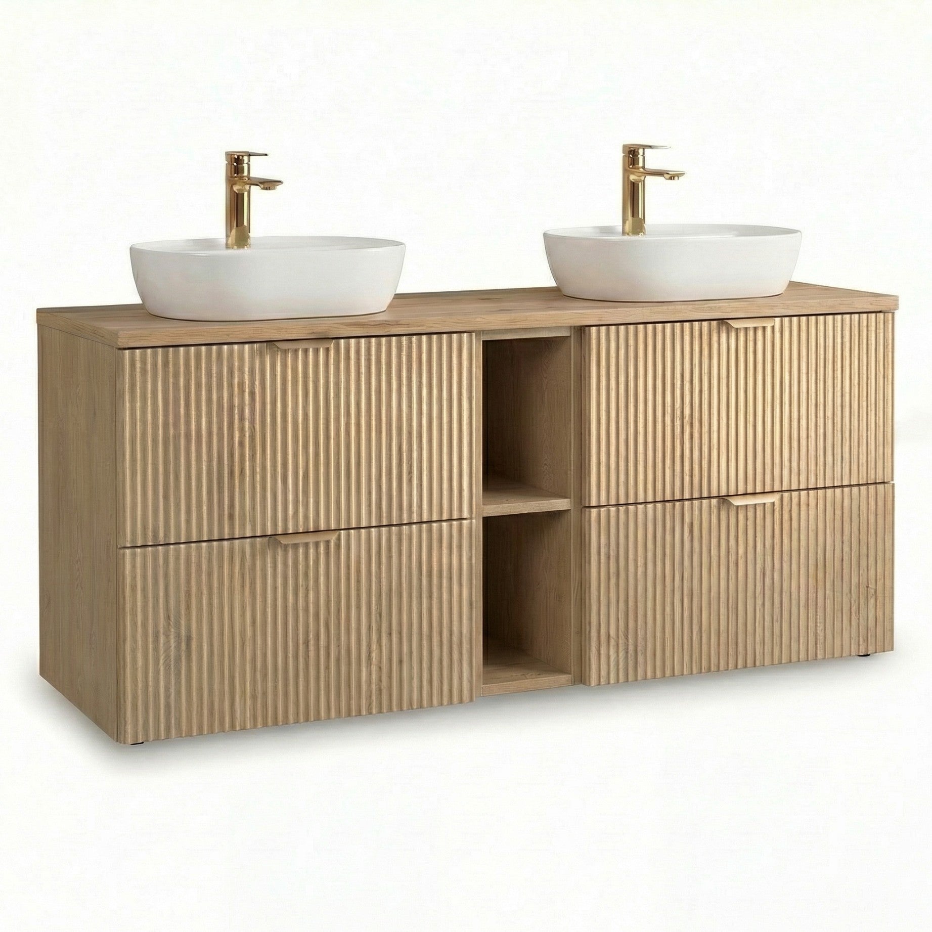 Waschtischunterschrank 140 cm in Eiche Cremona mit geriffelten Holzfronten und zentralem offenen Fach im modernen Badezimmerdesign.