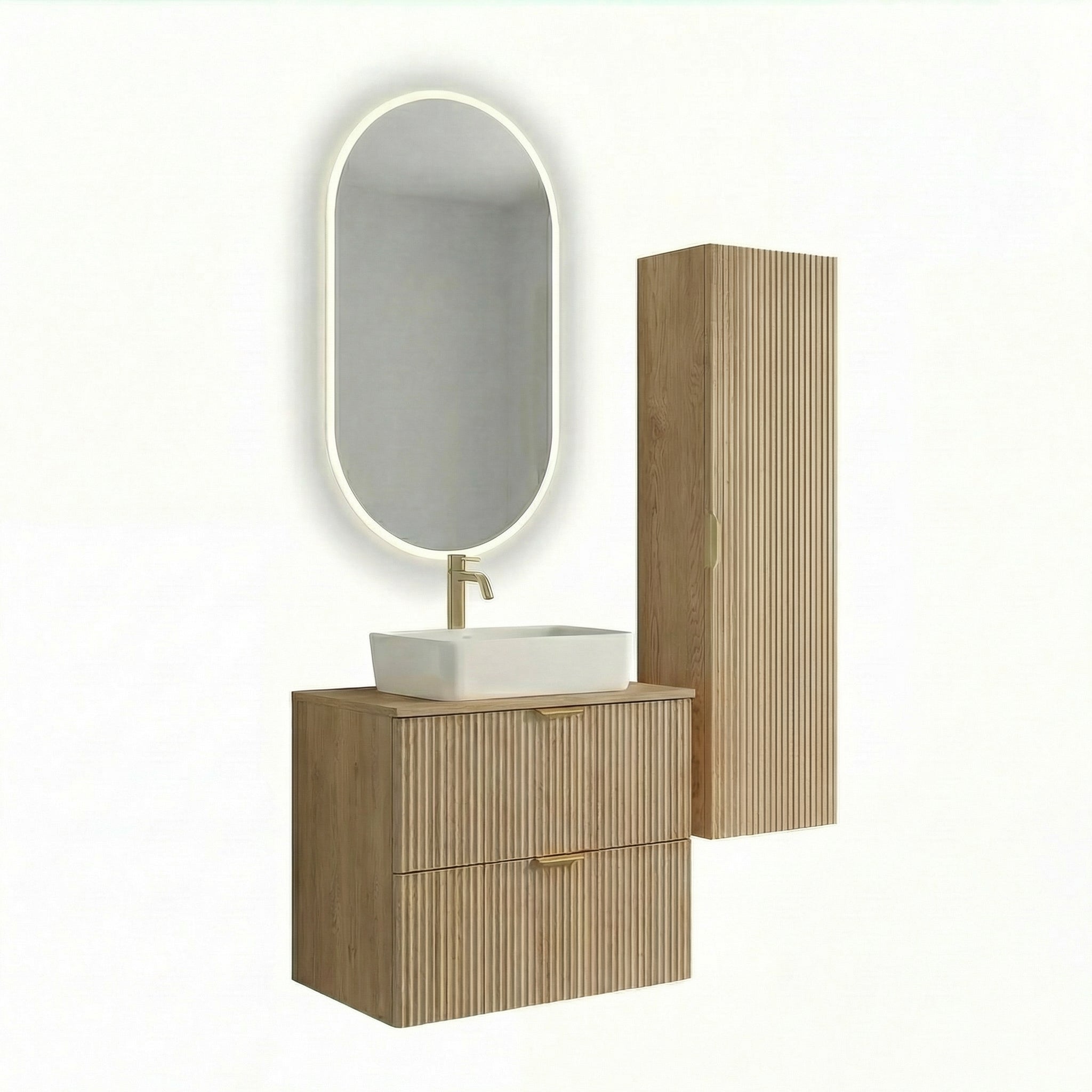 Badmöbel-Set 60 cm in Eiche Cremona mit geriffelten Fronten, Waschtischunterschrank und passendem Bad Hochschrank im natürlichen Holzdesign.
