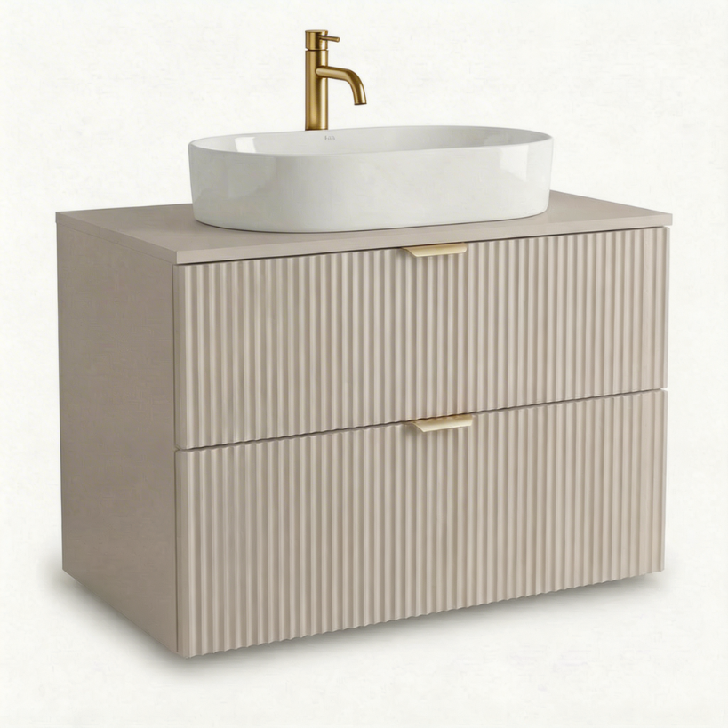 Badezimmer-Set 80 cm Kaschmir mit Waschtischunterschrank, Aufsatzwaschbecken Nadia 60 cm in Weiß und geriffelten Fronten in Kaschmir-Farbe.