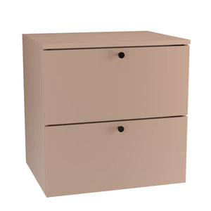 Waschtischunterschrank 60 cm, glatte Fronten Beti - Dunkelrosa

Dieser Waschtischunterschrank in Dunkelrosa überzeugt mit seinen eleganten, glatten Fronten und kompakten Maßen. Er bietet praktischen Stauraum durch zwei Schubladen, die sich mühelos öffnen lassen. Die stilvollen Knopfgriffe in Form von Kugeln aus Metall setzen einen dezenten Akzent und ergänzen das moderne Design perfekt. Ideal für kleinere Badezimmer, sorgt dieser Unterschrank für Ordnung und einen Hauch von Eleganz.