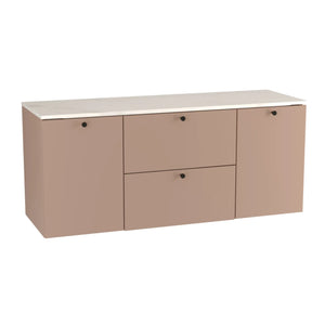 Waschtischunterschrank 140 cm, mit Wäschekörben Beti - Dunkelrosa/Marmur Bianco

Dieser großzügige Waschtischunterschrank in Dunkelrosa bietet viel Stauraum und Funktionalität. Er ist mit zwei Schubladen und einer Tür ausgestattet, hinter der sich zwei Wäschekörbe zur praktischen Aufbewahrung Ihrer Wäsche befinden. Das elegante Marmur Bianco-Blatt ergänzt das Design perfekt und setzt einen luxuriösen Akzent. Die glatten Fronten und modernen, metallischen Knopfgriffe verleihen dem Schrank ein stilvolles und 