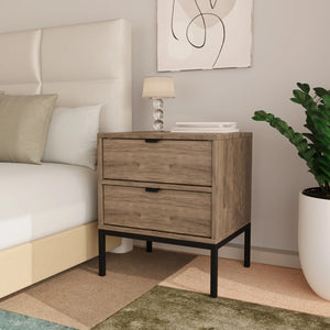 Nachttisch Aura Walnuss Dunkel mit 2 Schubladen, schwarzem Metallrahmen und schwarzen Metallgriffen, elegantes Design für moderne Schlafzimmer.