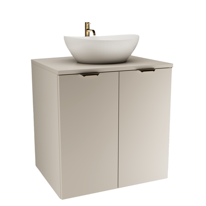 Wandhängender Waschbeckenunterschrank Orio 60 cm mit 2 Türen und weißem Keramikwaschbecken Sofia; optional mit gebürsteter Goldarmatur im modernen Design.