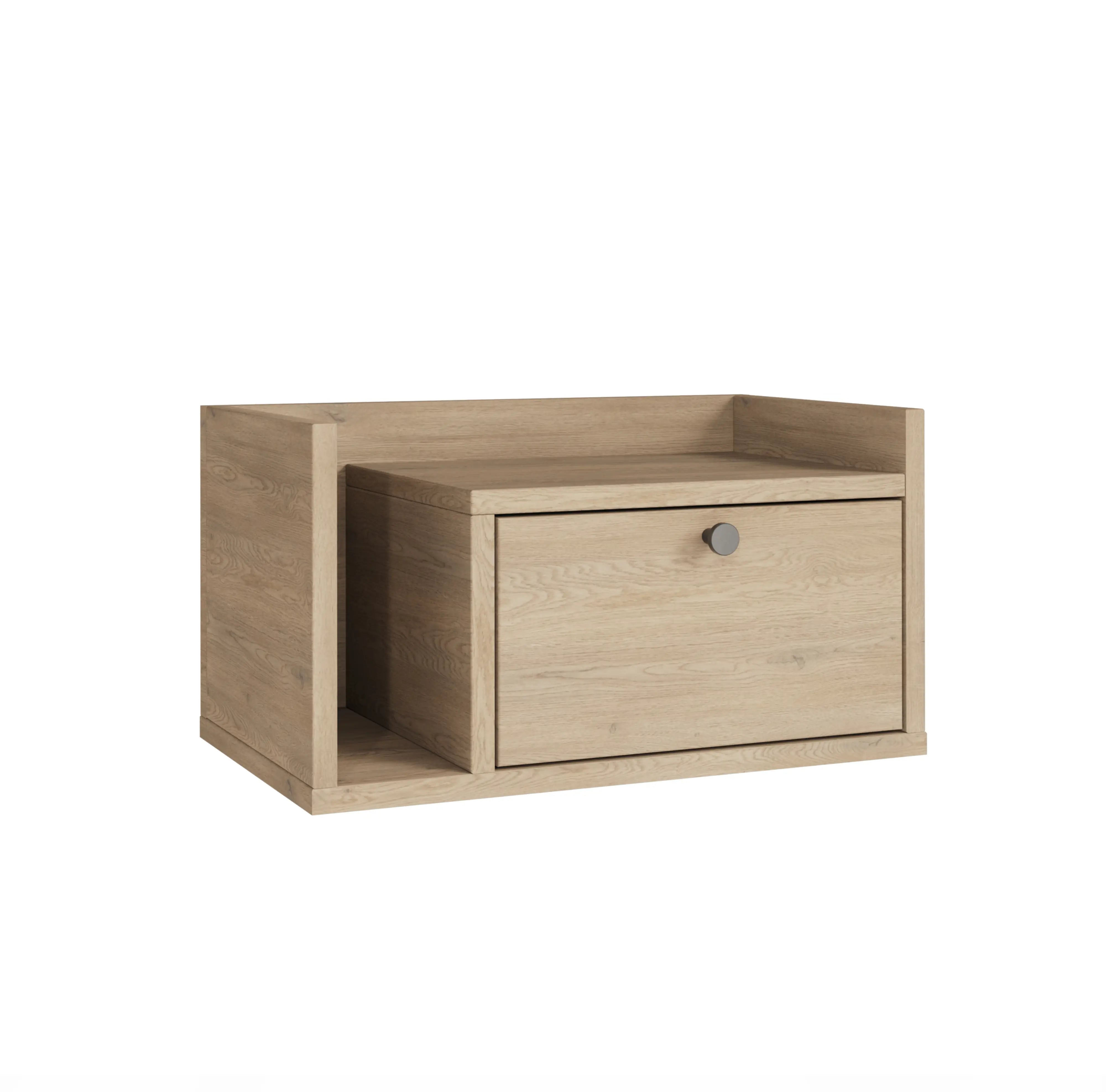 Nachttisch, wandmontiert, mit Schublade und Ablage in Eiche Cremona Aura. Dieser elegante Nachttisch bietet eine praktische Schublade für die Aufbewahrung kleiner Gegenstände und eine offene Ablagefläche, die Platz für Bücher, Dekoration oder andere wichtige Dinge bietet. Die wandmontierte Konstruktion sorgt für einen modernen, schwebenden Look und spart gleichzeitig Platz. Die natürliche Eiche Cremona Aura-Farbgebung verleiht dem Nachttisch eine warme und gemütliche Atmosphäre, die sich perfekt in jedes Sc